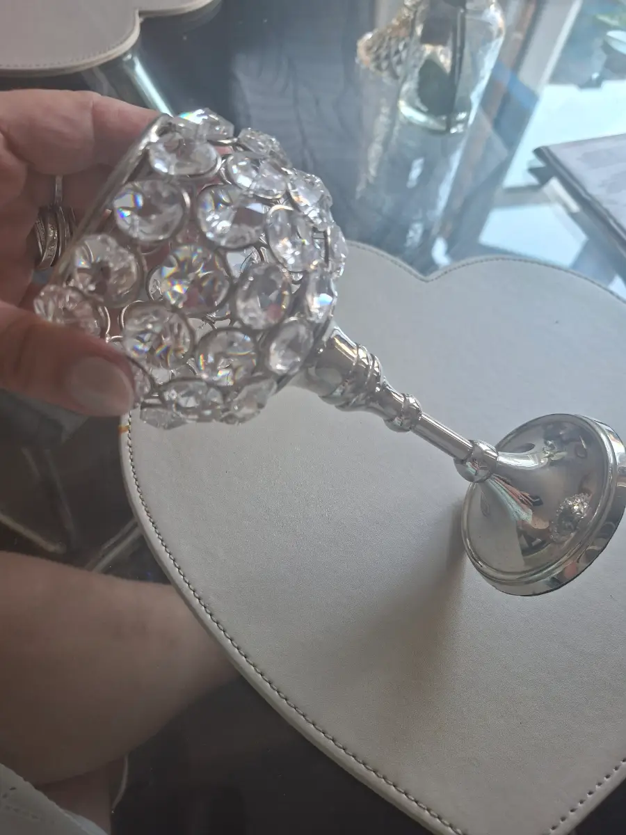 T light holder with crystal and metal stand