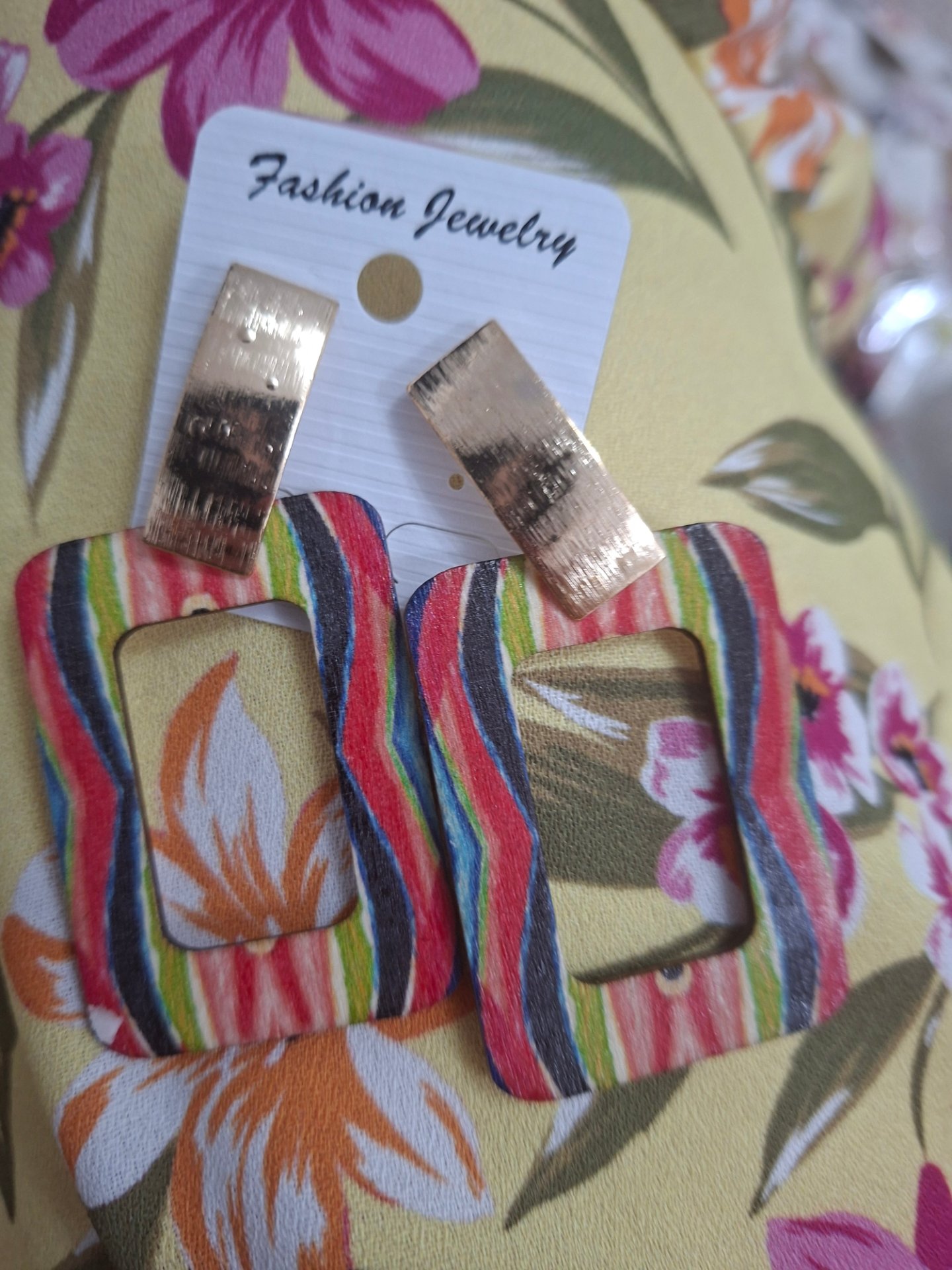 Woodern earings statement multi colour