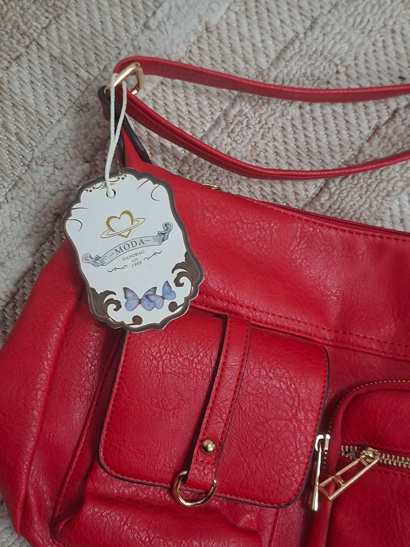 Red sholder zip bag faux leather