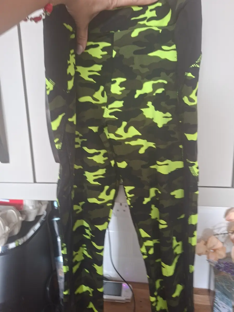 Camo leggings and racer back top size 10