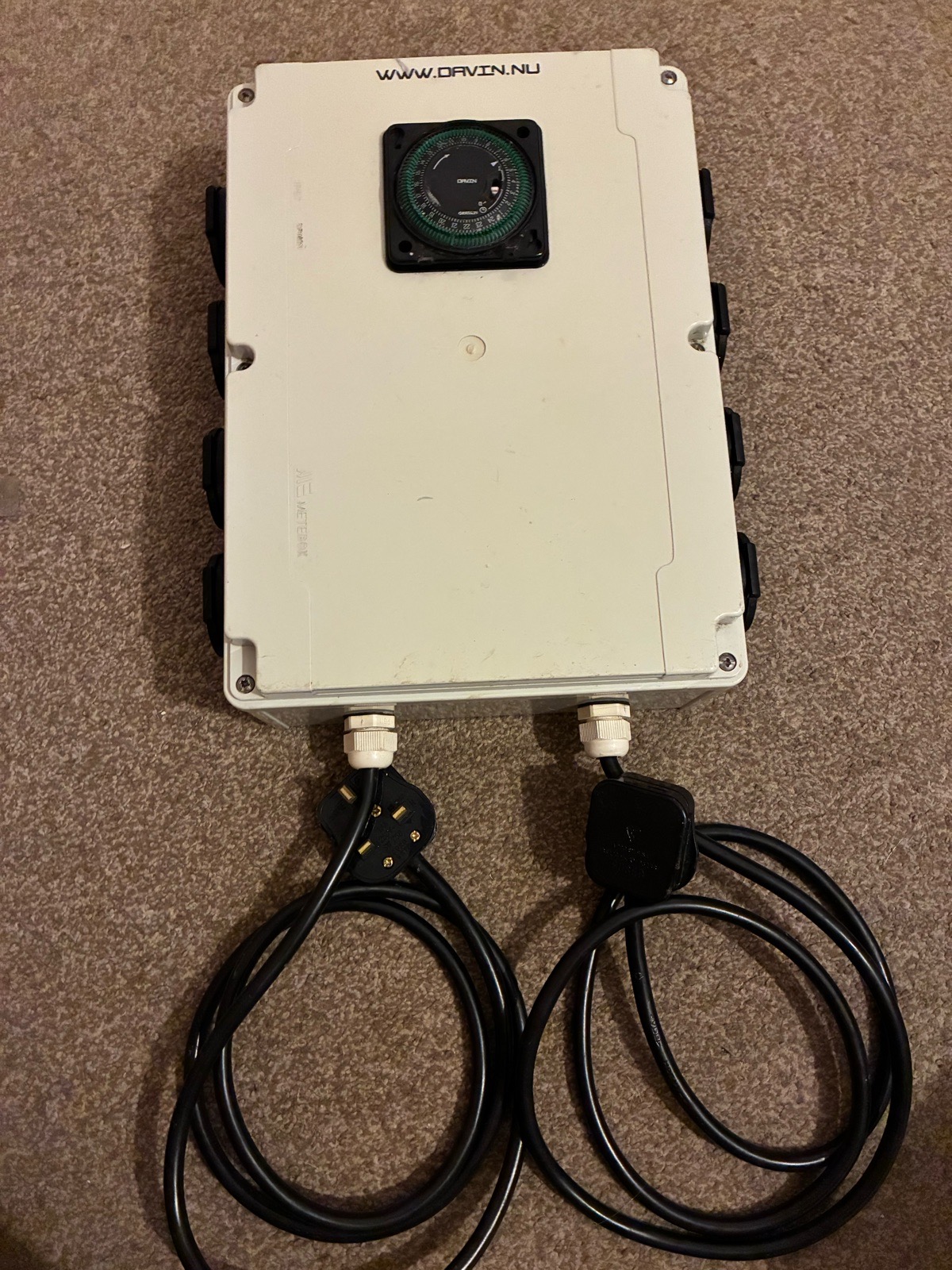 DAVIN Power Controller with Timer and Multiple Sockets