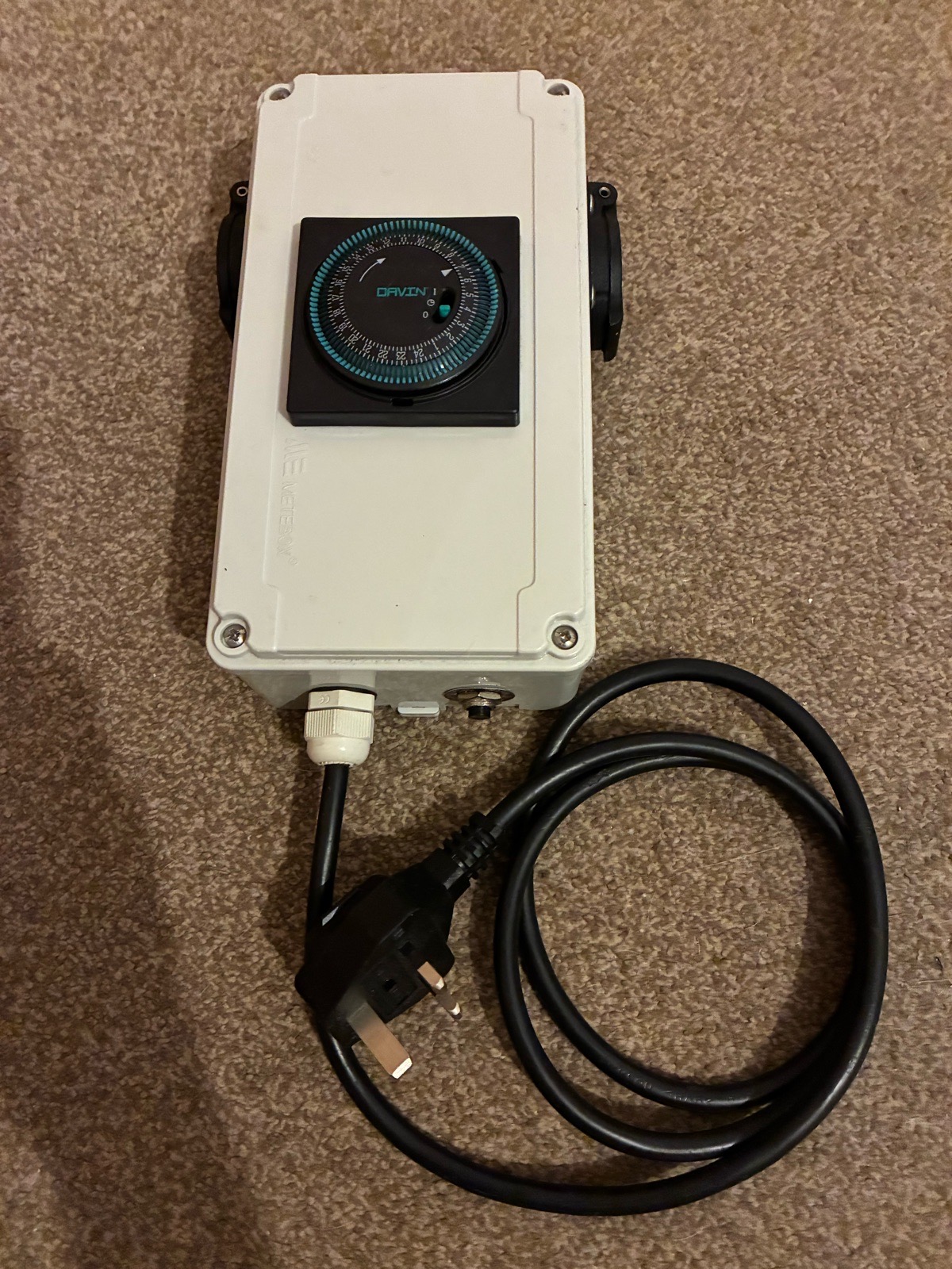 Davin Timer Switch with UK Plug – Good Condition