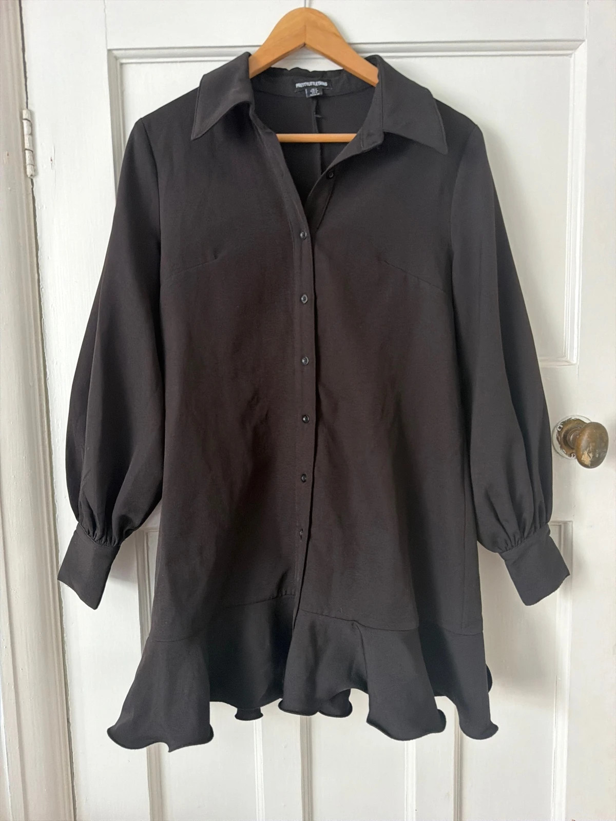 PrettyLittleThing Black Ruffle Hem Shirt Dress – Size 8 | Mini Dress