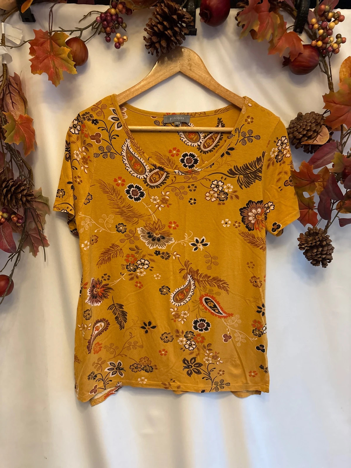 Principles T-shirt size 14
