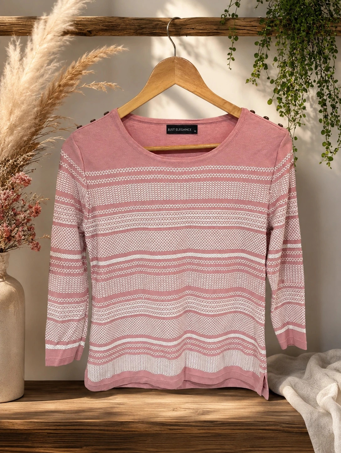 Just Elegance Pink & White Lightweight Knit Top – Size M
