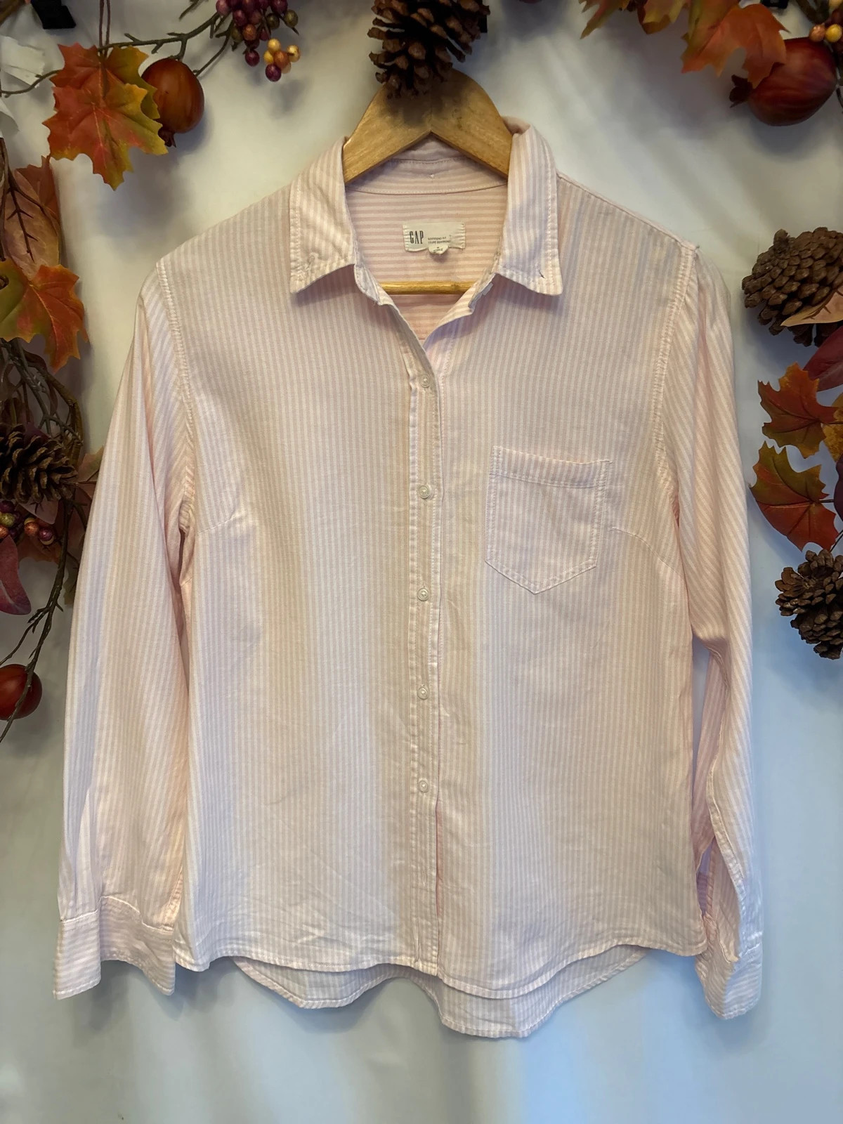 Gap pink striped 100% cotton shirt size M