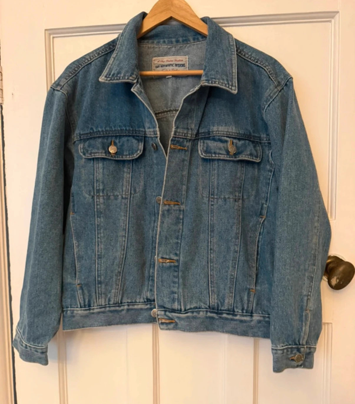 Bay Authentic Designs Vintage y2k Style Denim Jacket – Size S