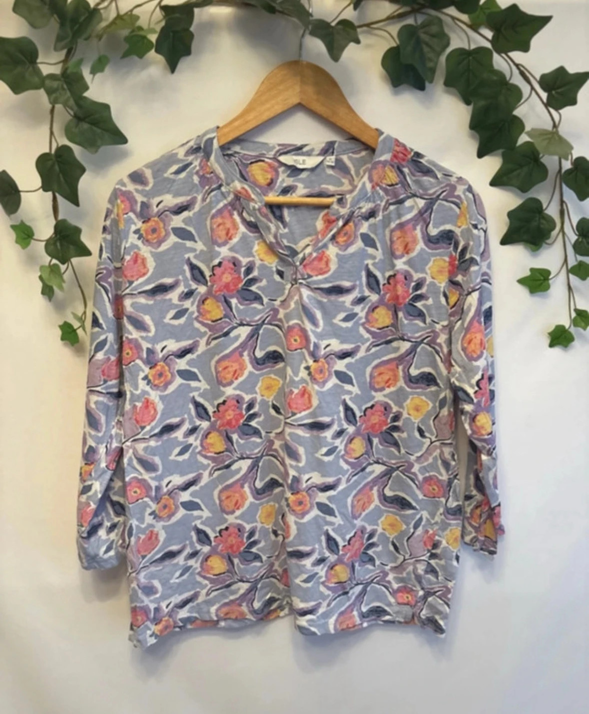 Isle long sleeve top size M 14/16