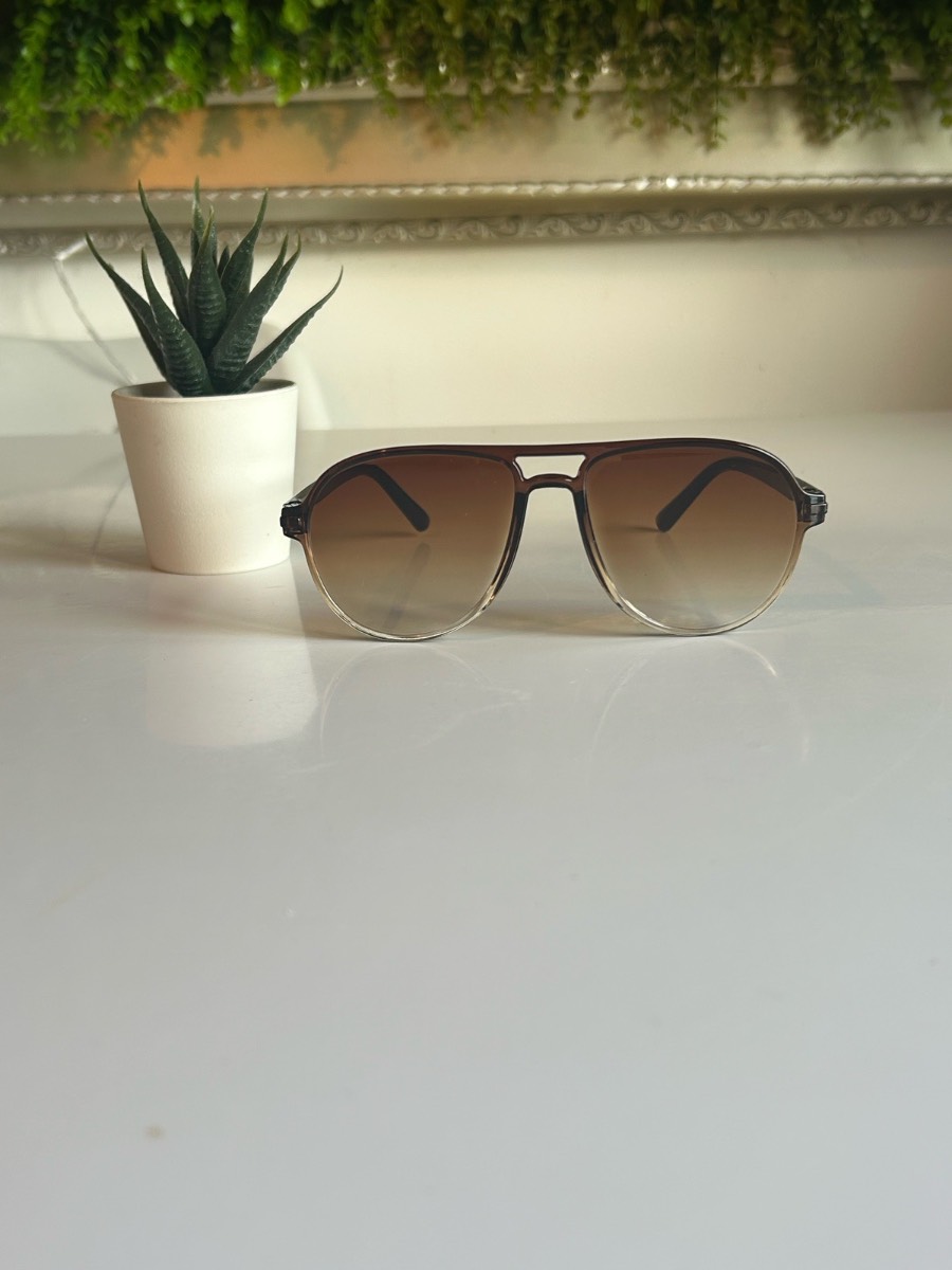 Aviator Style Sunglasses Brown Gradient / Fade Lens