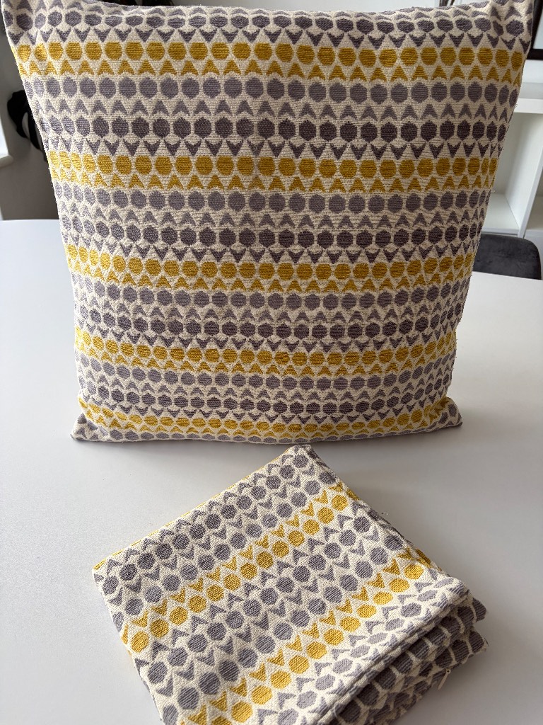 2 cushion covers 19” x 19”