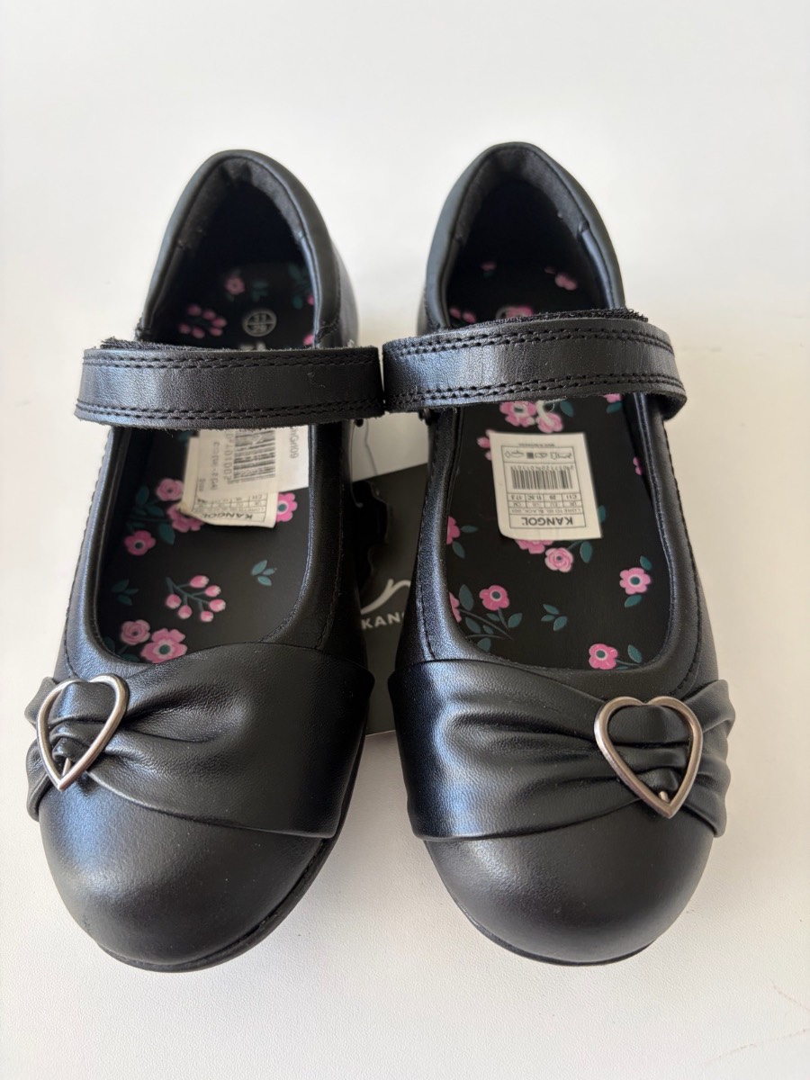 Girl’s School Shoes Size 11 - Leather Kangol