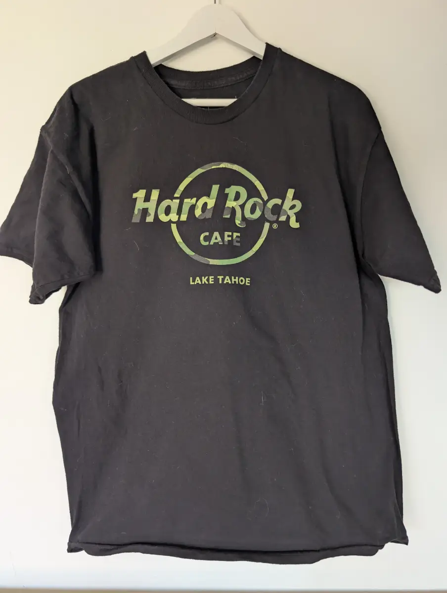 Vintage Hard Rock Cafe Lake Tahoe Large T-Shirt – Black Camo Logo Y2K
