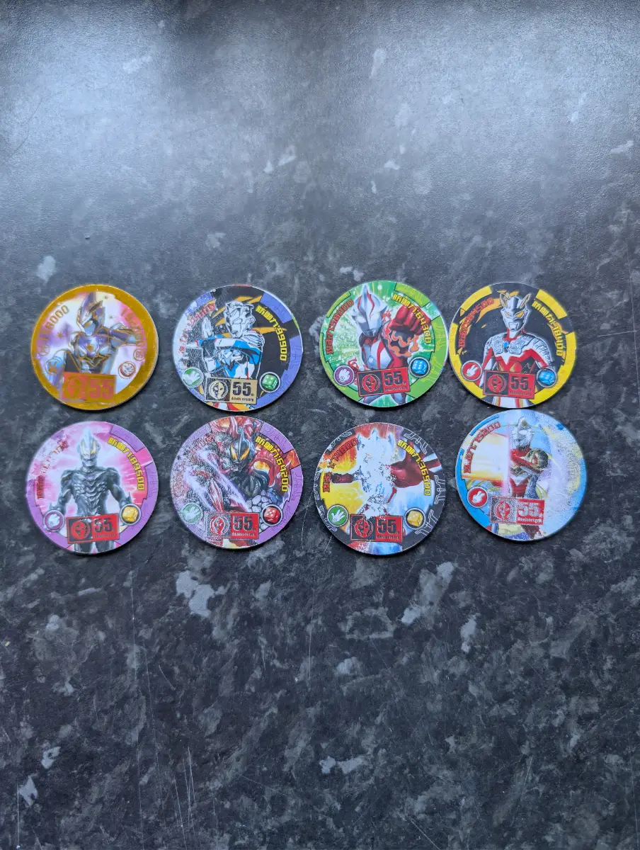 Bandai Ultraman Decker Collectible Coin Cards x8 – Character Medals – Brand New