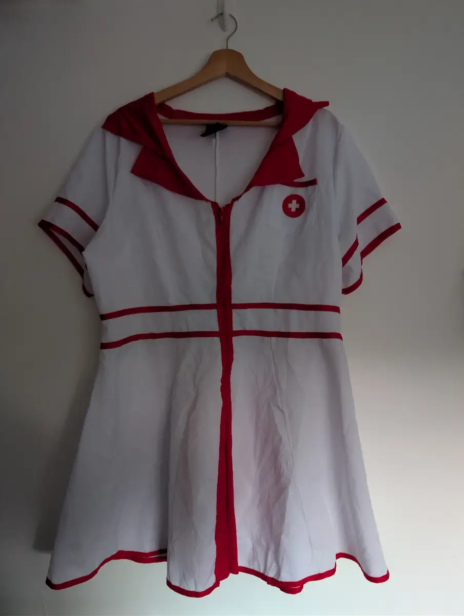 Leg Avenue Hospital Honey Nurse Fancy Dress Costume – 1X/2X (UK 30–24) – Front Zip