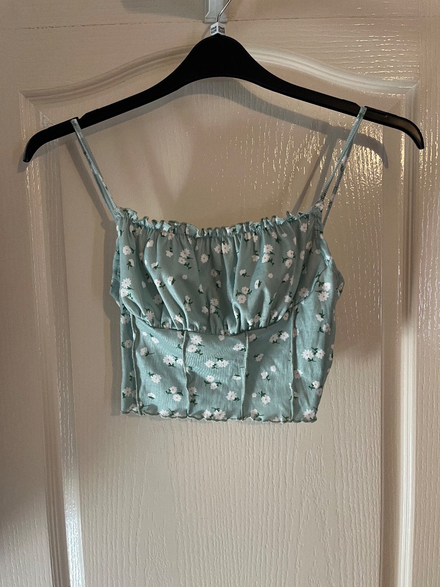 Shein Green With Daisy Print Crop Top, Spaghetti Straps. Size Small