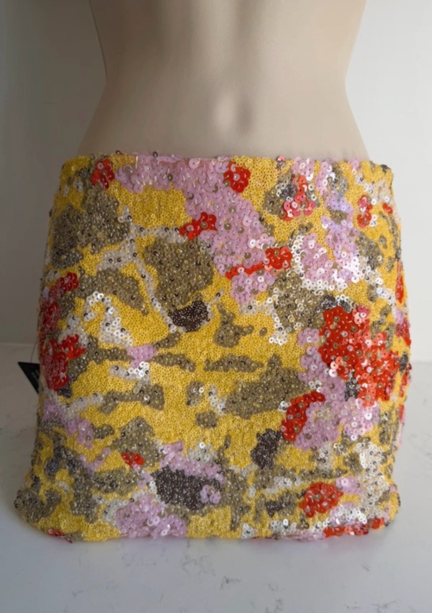 White fox boutique sequin lemon twist mini skirt RRP £50