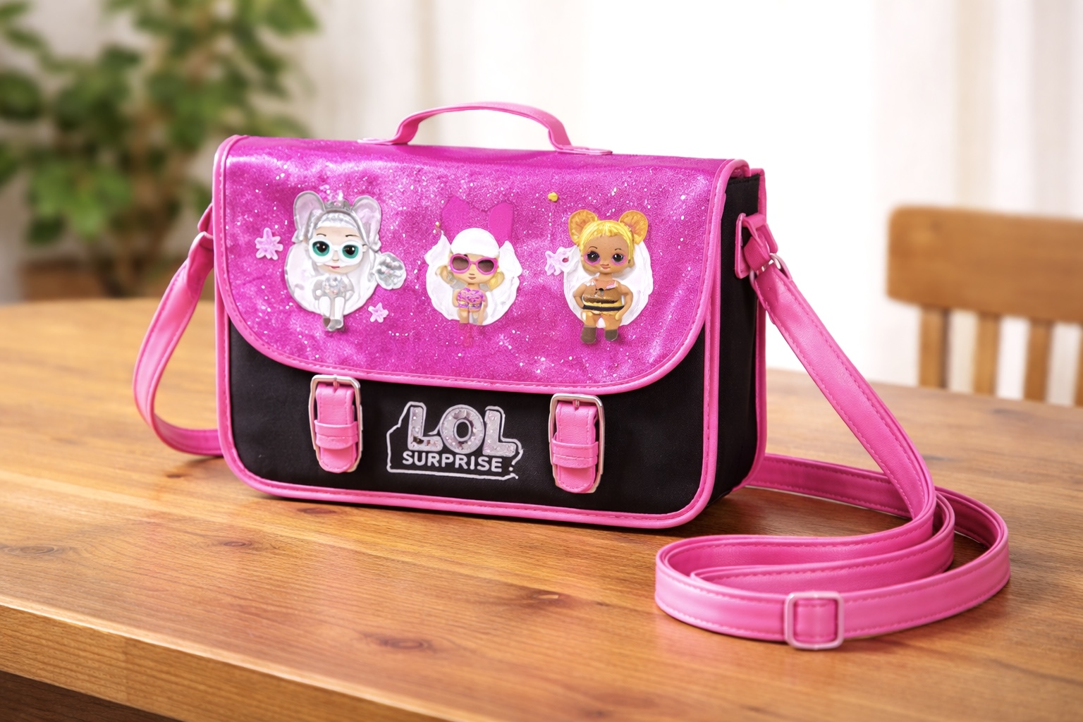 Super cute L.O.L. Surprise! crossbody bag – perfect for any young fan who loves fun, colourful style