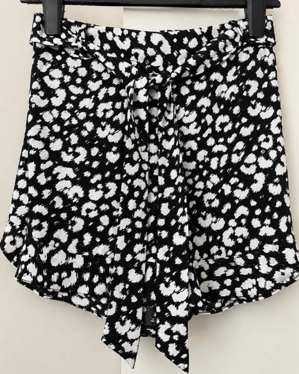 River Island Black & White Leopard Print Tie Waist Frill Skort Shorts UK 8
