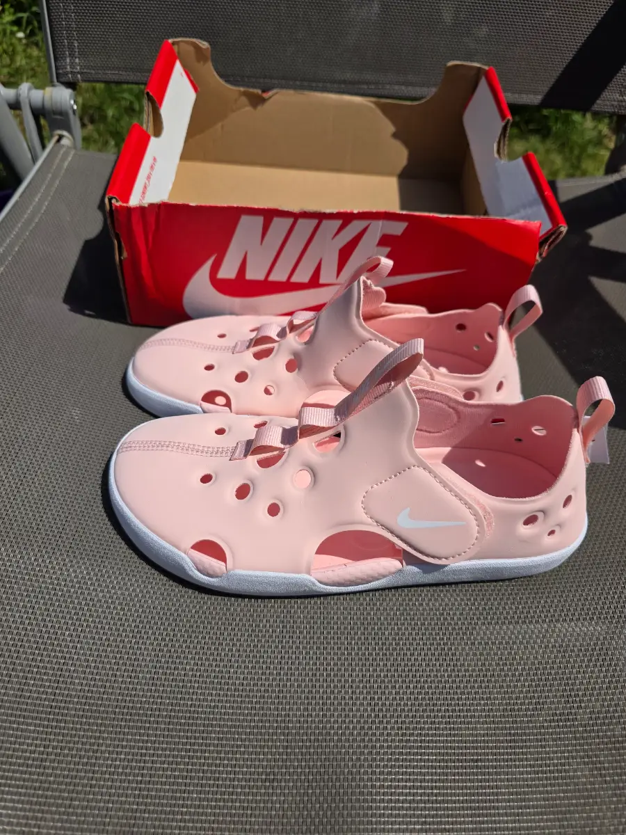 Nike sandals girls uk 2.5