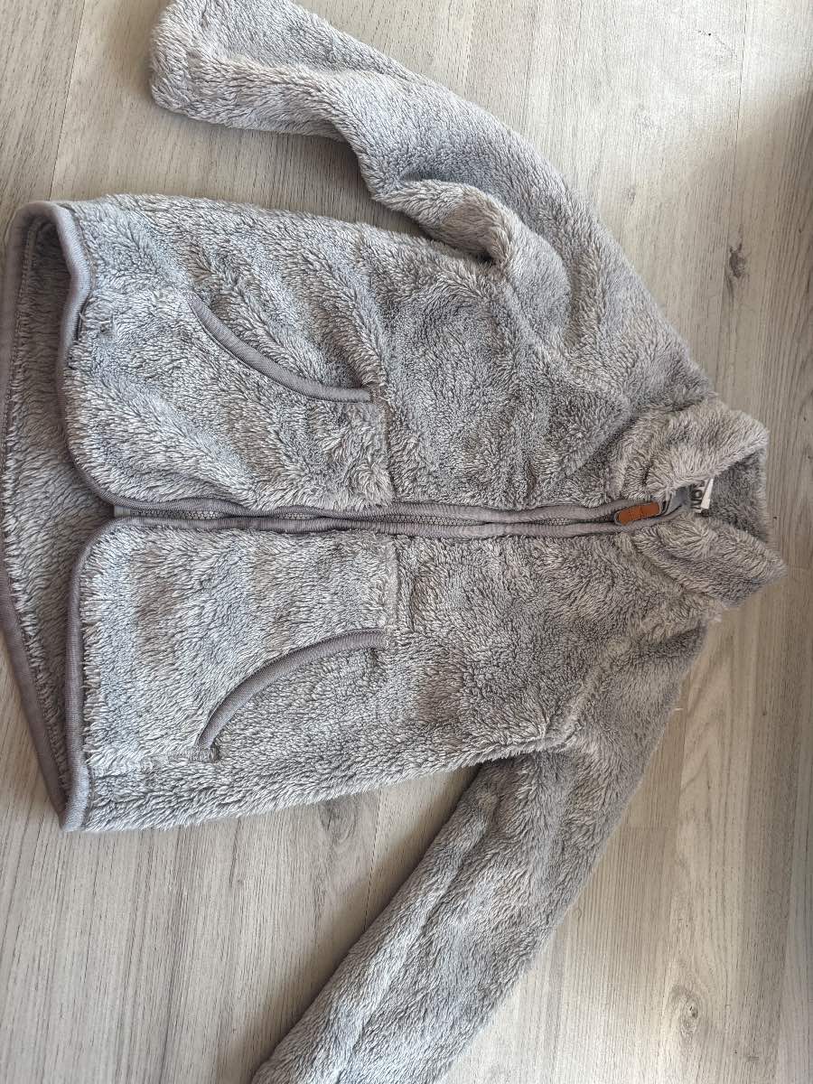 Grey fluffy coat