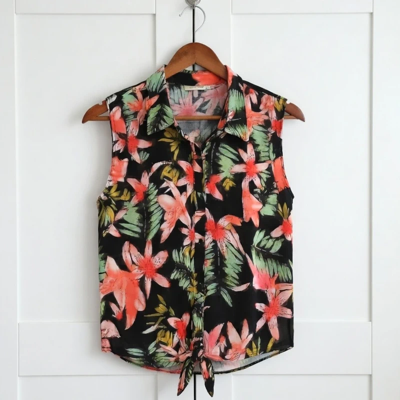 Vibrant Tropical Sleeveless Shirt Size 8 - Select Fashion