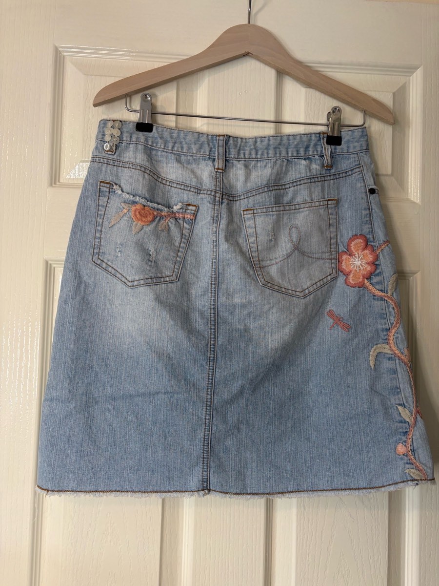 New Look Light Wash Embroidered Denim Skirt UK 10 Floral Y2K