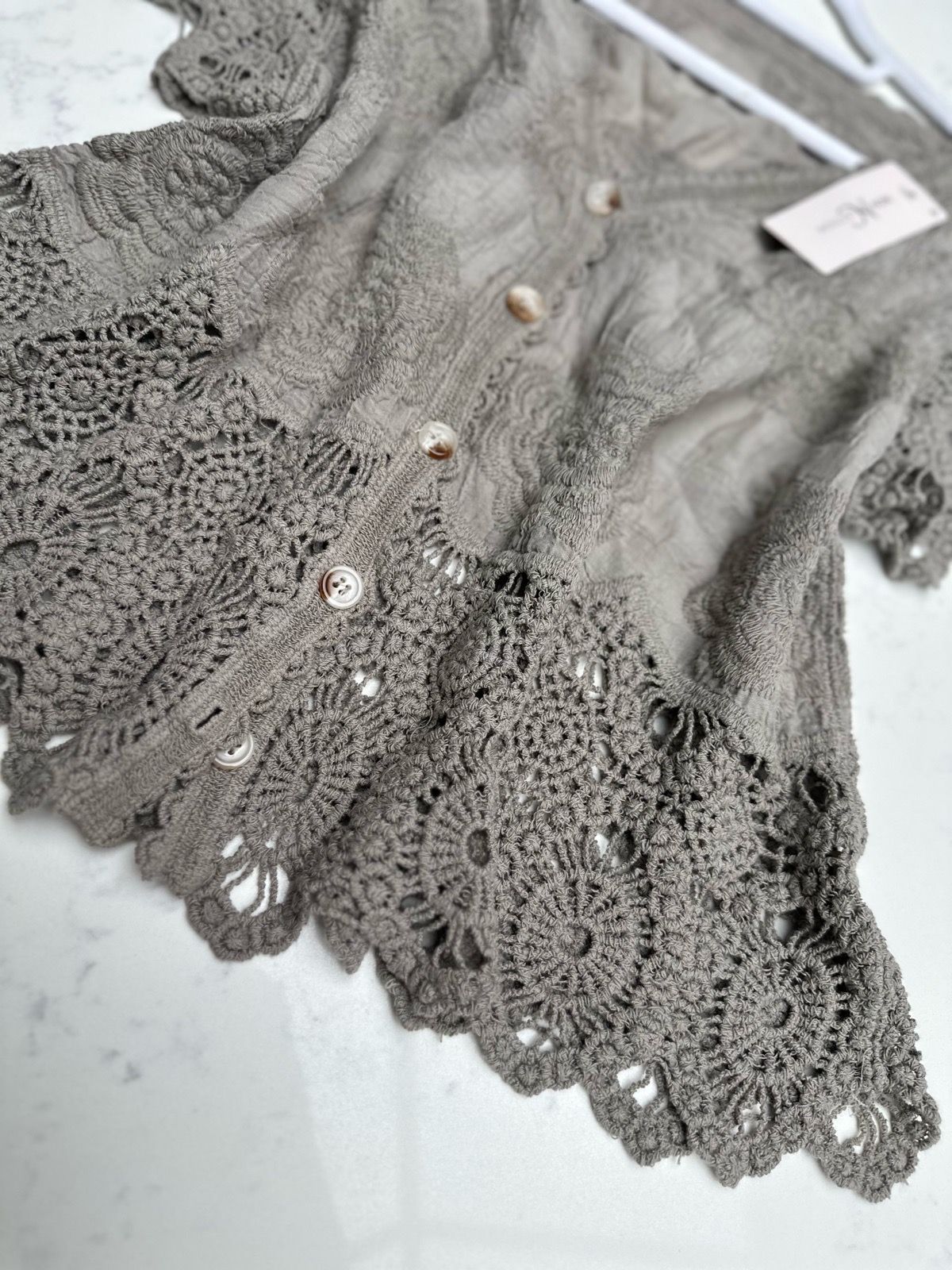 ✨ BNWT Grey Embroidered Lace Button-Front Top – One Size Fits Up to UK 14 ✨