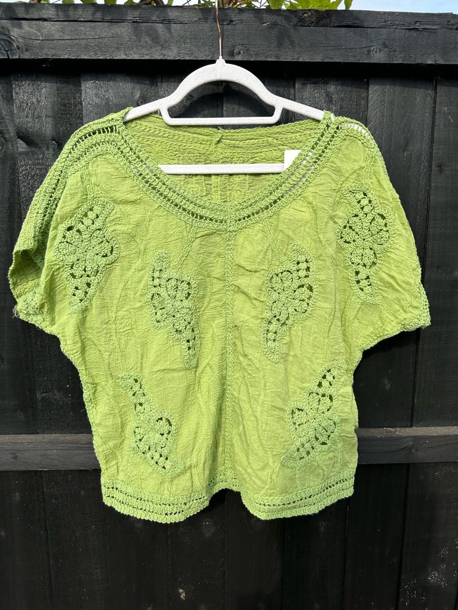 ✨ Green Crochet & Embroidered Top | One Size – Fits UK 8–16 ✨