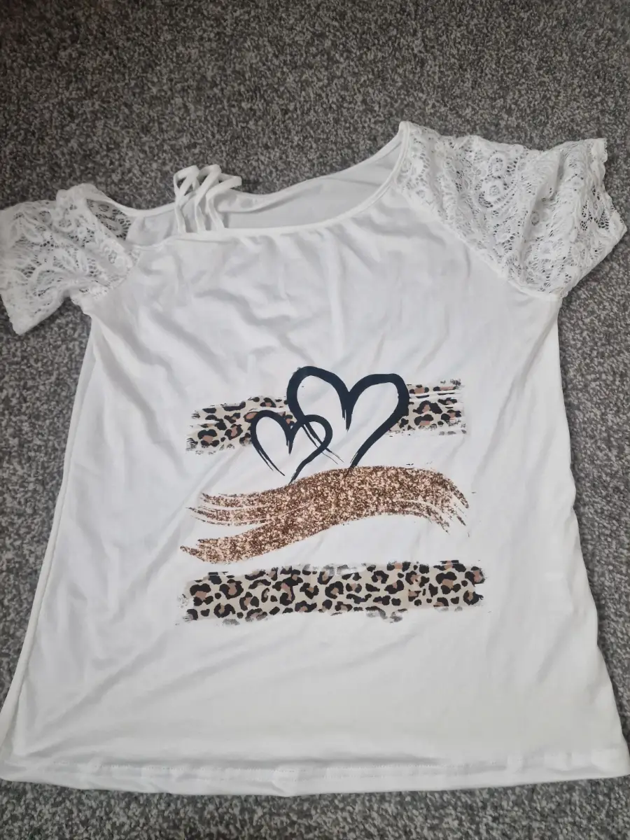 Women  White Lace Sleeve Heart & Leopard Print Top – Size S