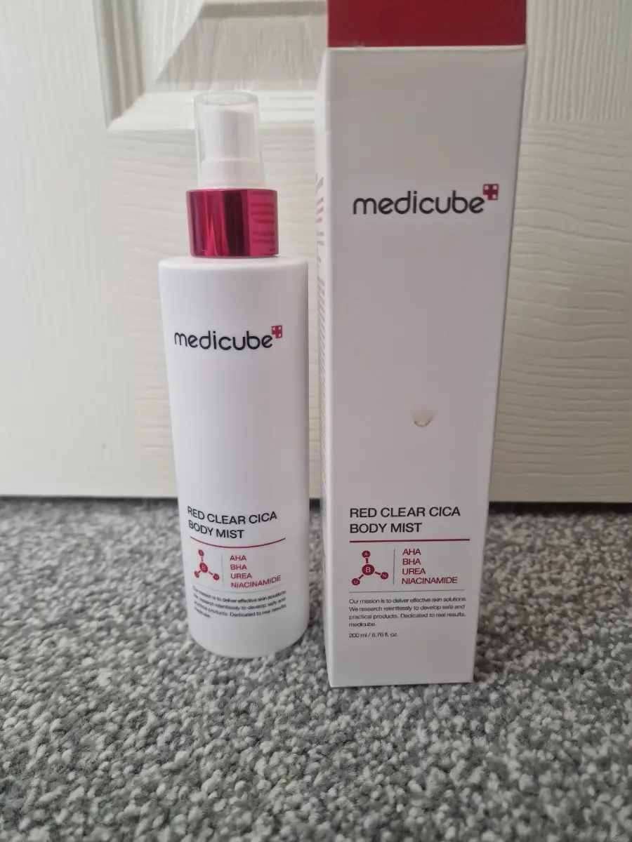 Medicube Red Clear Cica Body Mist 200ml AHA BHA Niacinamide – New