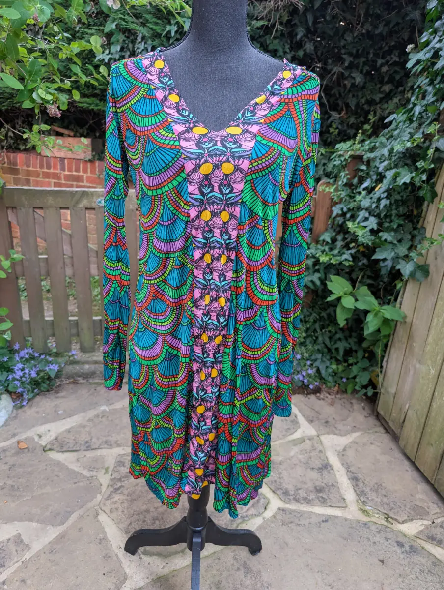 Beautiful colourful stretchy dress from Custo Barcelona sz 10/12