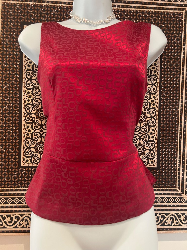 New look size uk 12 dark red fitted occasion top.