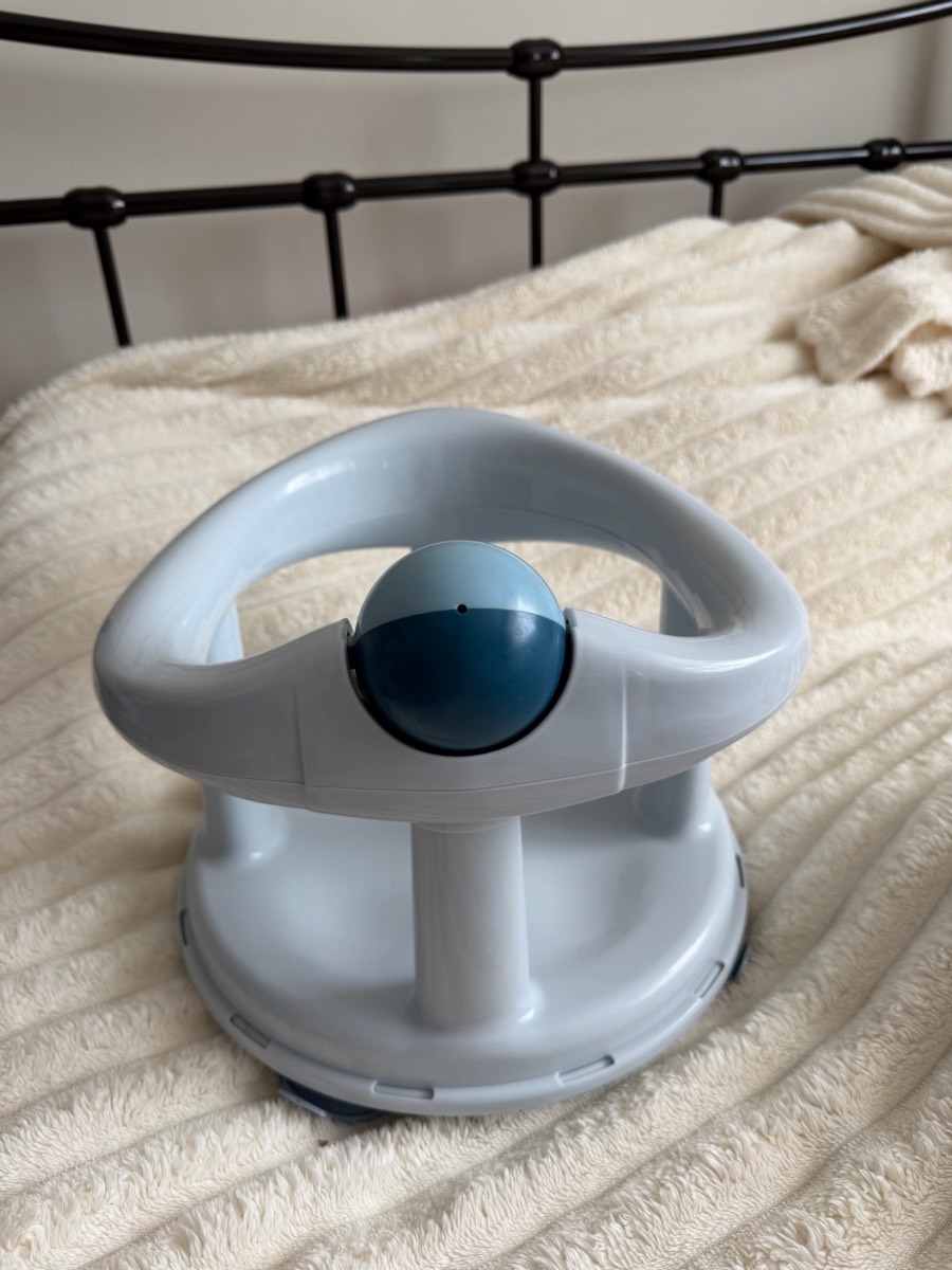 Bebeconfort Swivel Bath Seat, 6 - 12 months, Max. 10 kg, Child Bath Support Seat, Non-Slip, Ergonomi