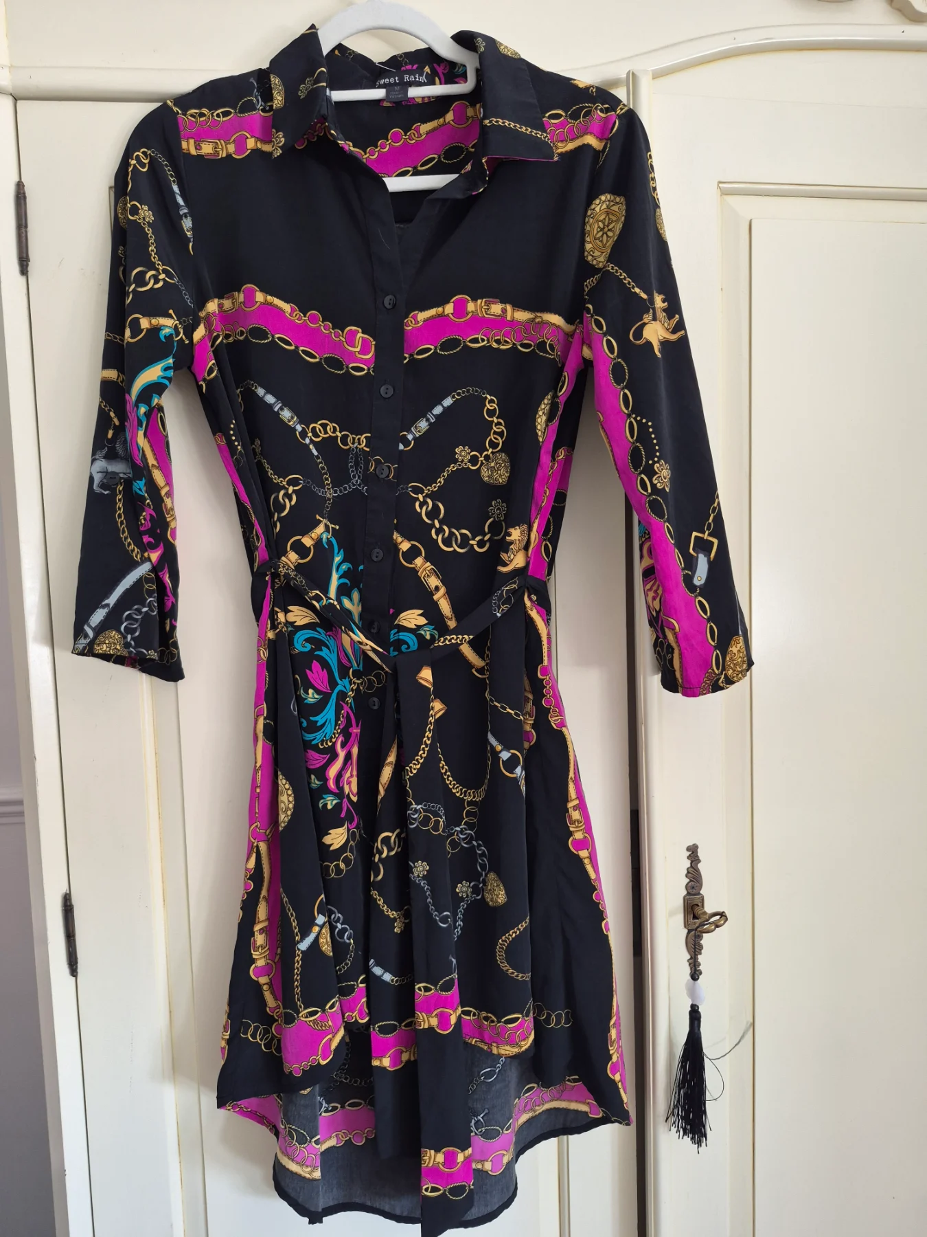 Ladies sweet rain shirt dress belt bold print size medium