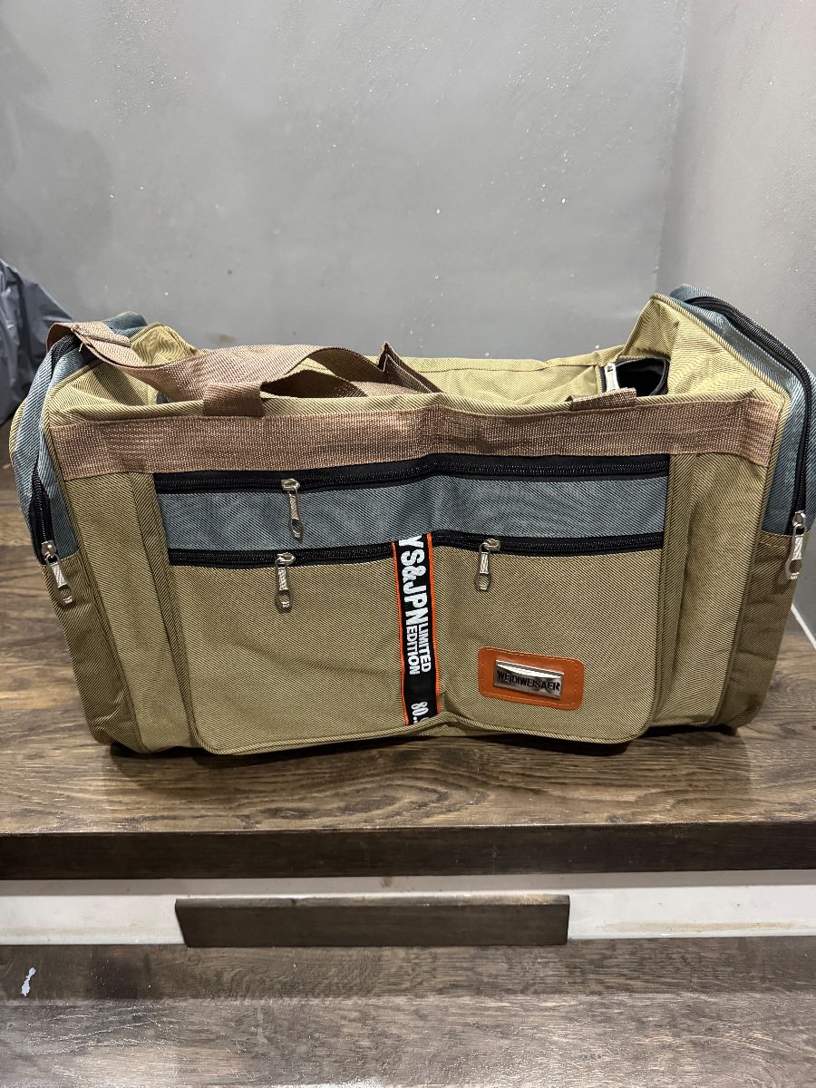 Large Capacity Travel Holdall Bag | Khaki/Grey Durable Duffle