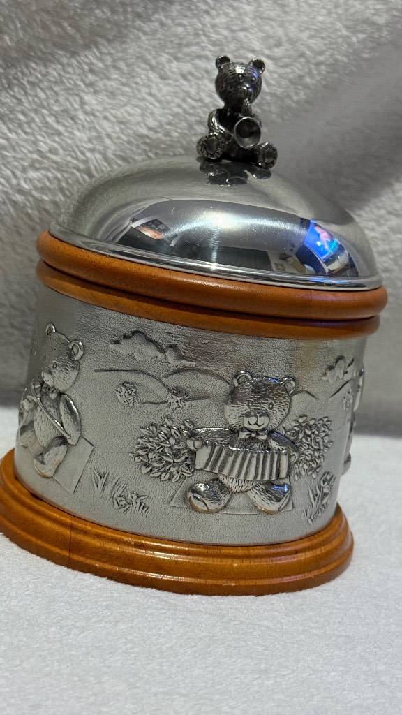 Royal Selangor Pewter Teddy Bears' Picnic Music Box - Boxed - 016430R - Sankyo