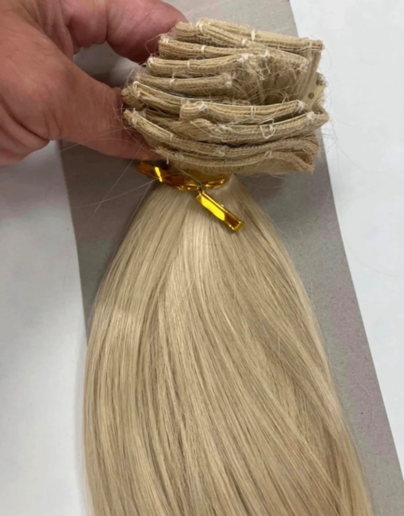 Hair extension blonde 22 inch eight piece synthetic New