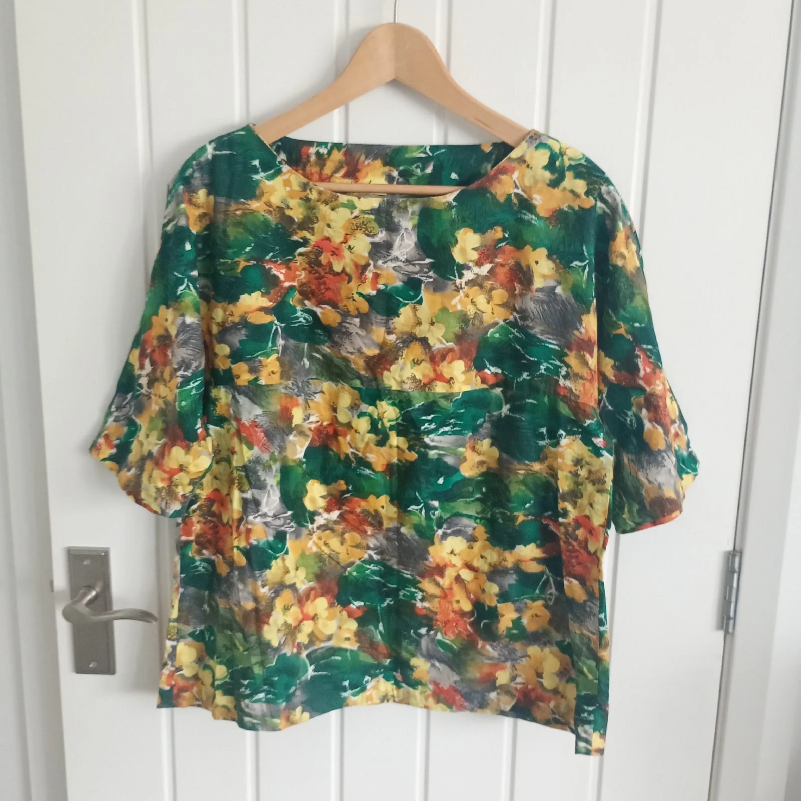 Handmade retro One-of-a-Kind Floral Cotton boho cottagecore boxy 1970s up-cycling artsy botanic Top