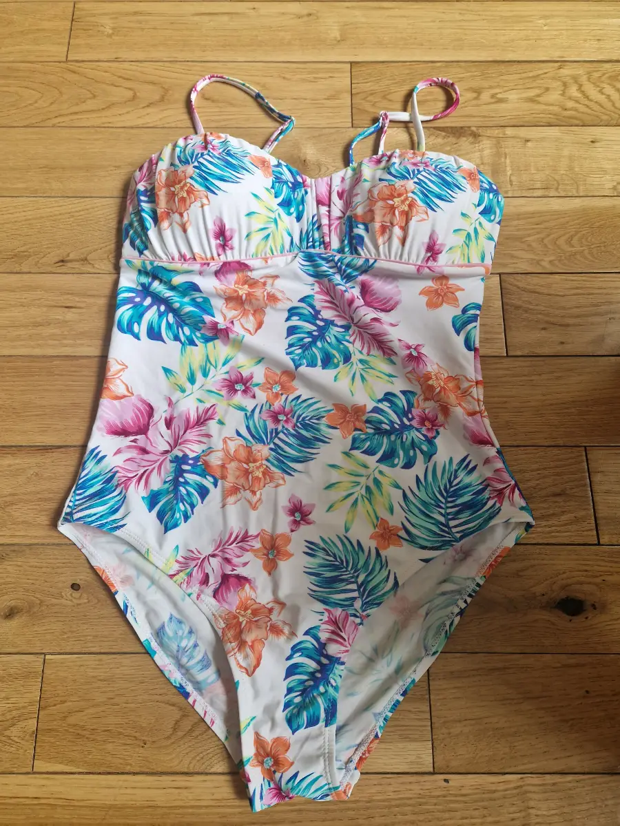 swimming costume