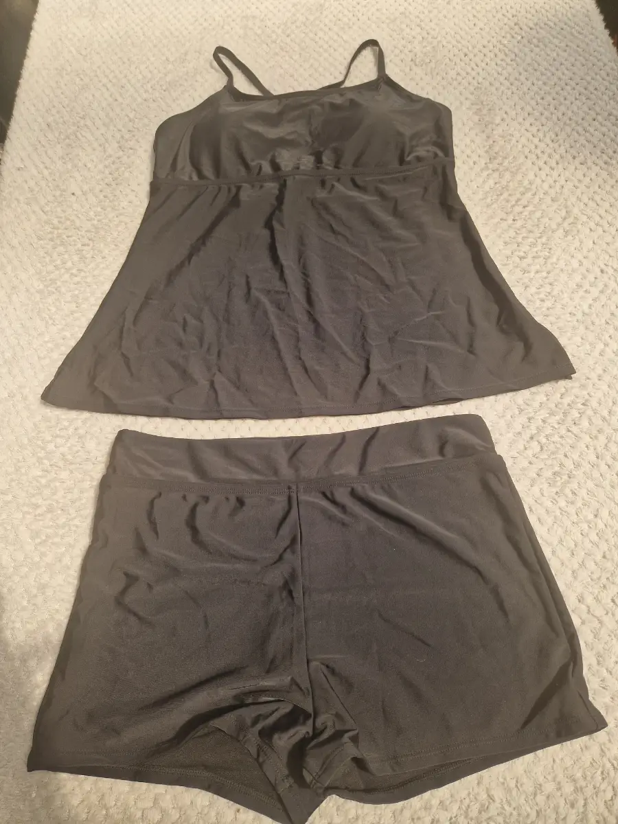 black tankini