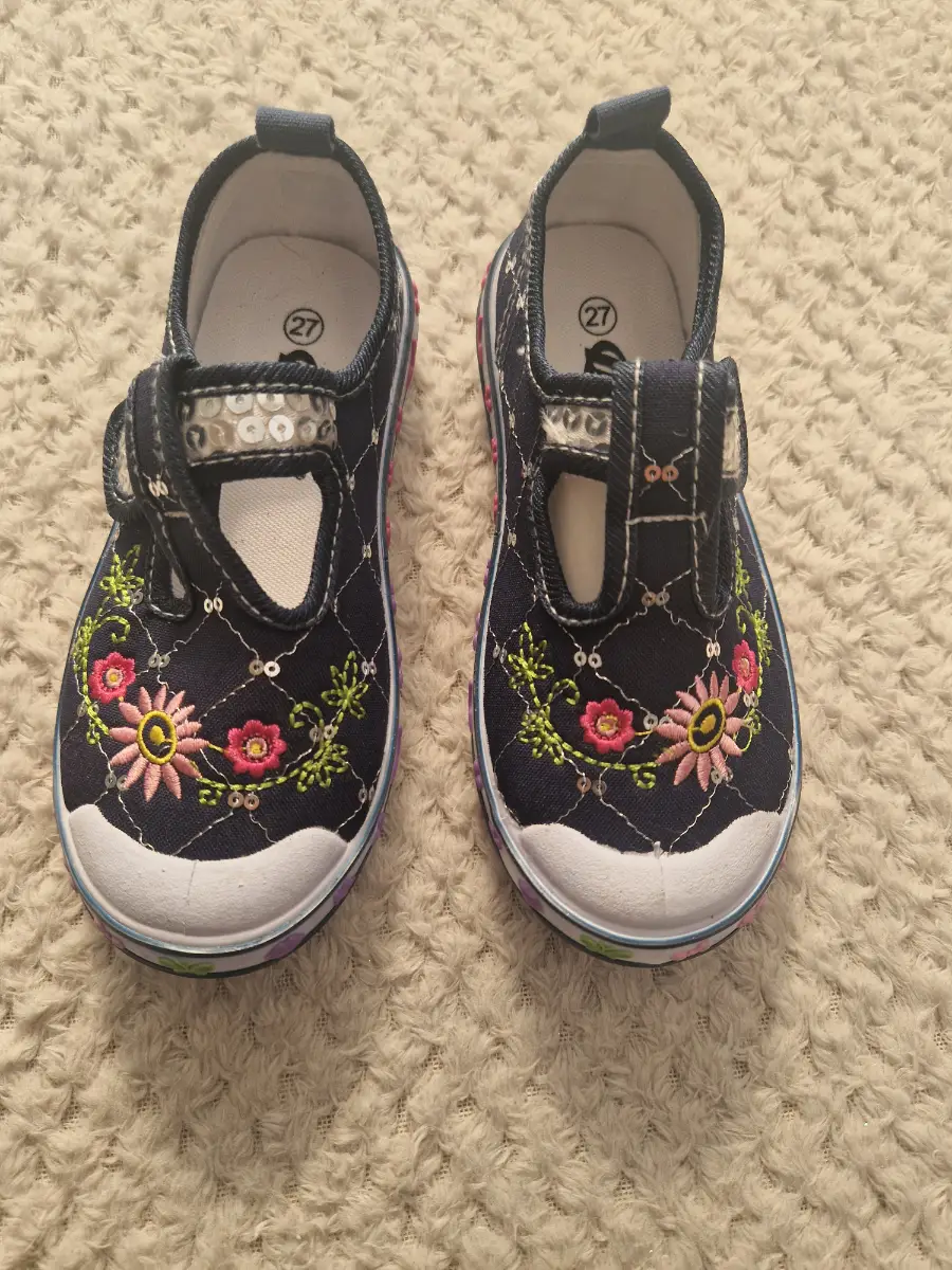 girls slip on pumps