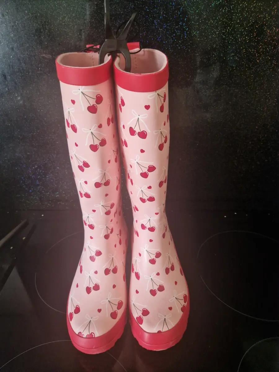 wellies
