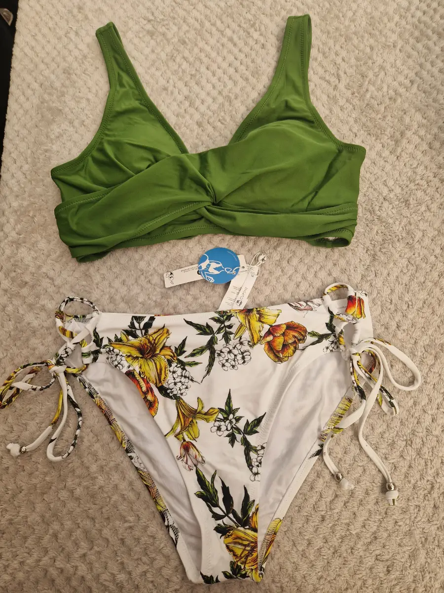 Cupshe multicoloured green bikini