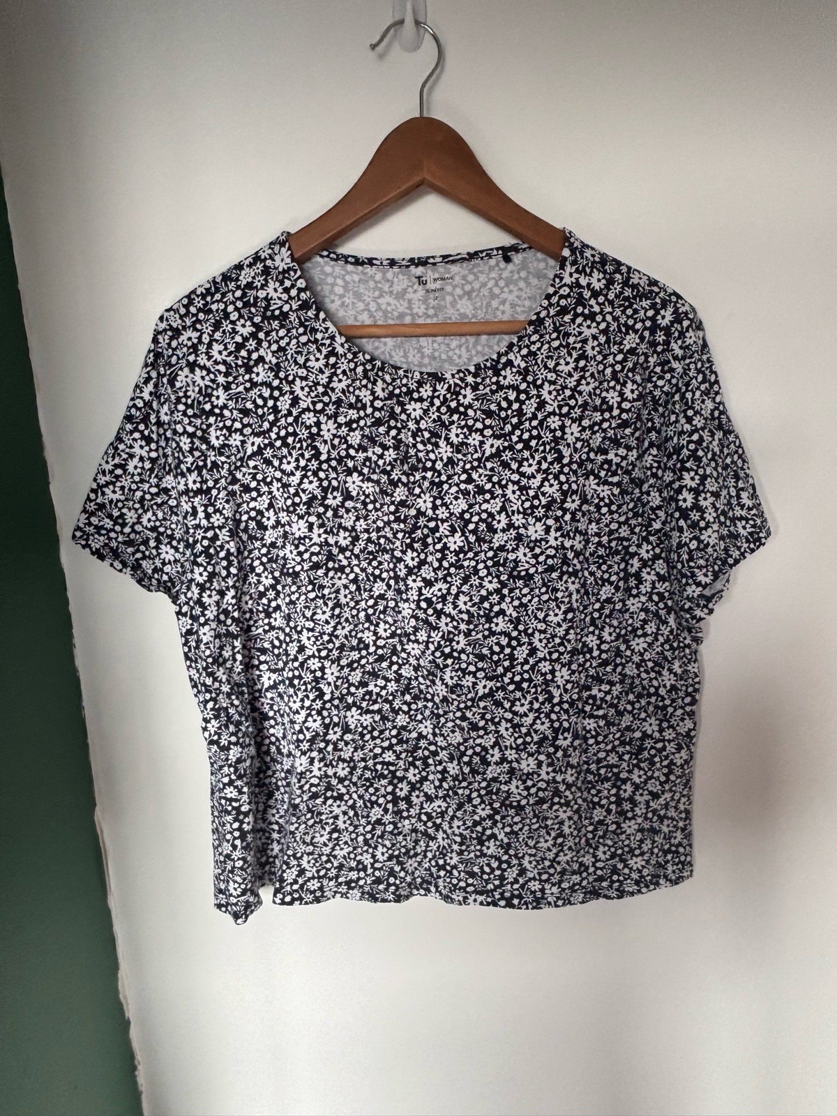 TU size 12 slim fit navy and white ditsy floral t shirt short sleeve top