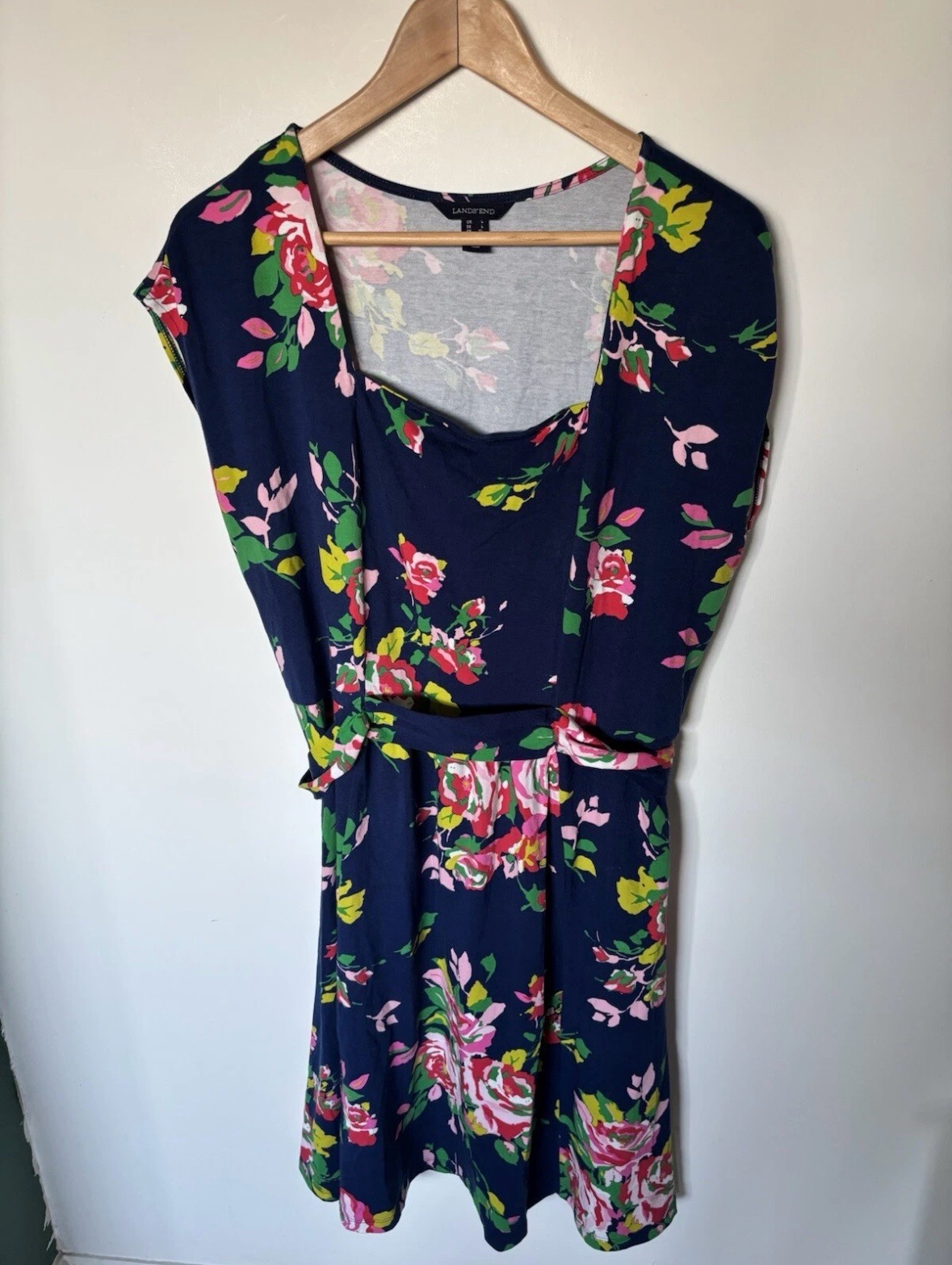 Lands end size large navy floral capped sleeve dress