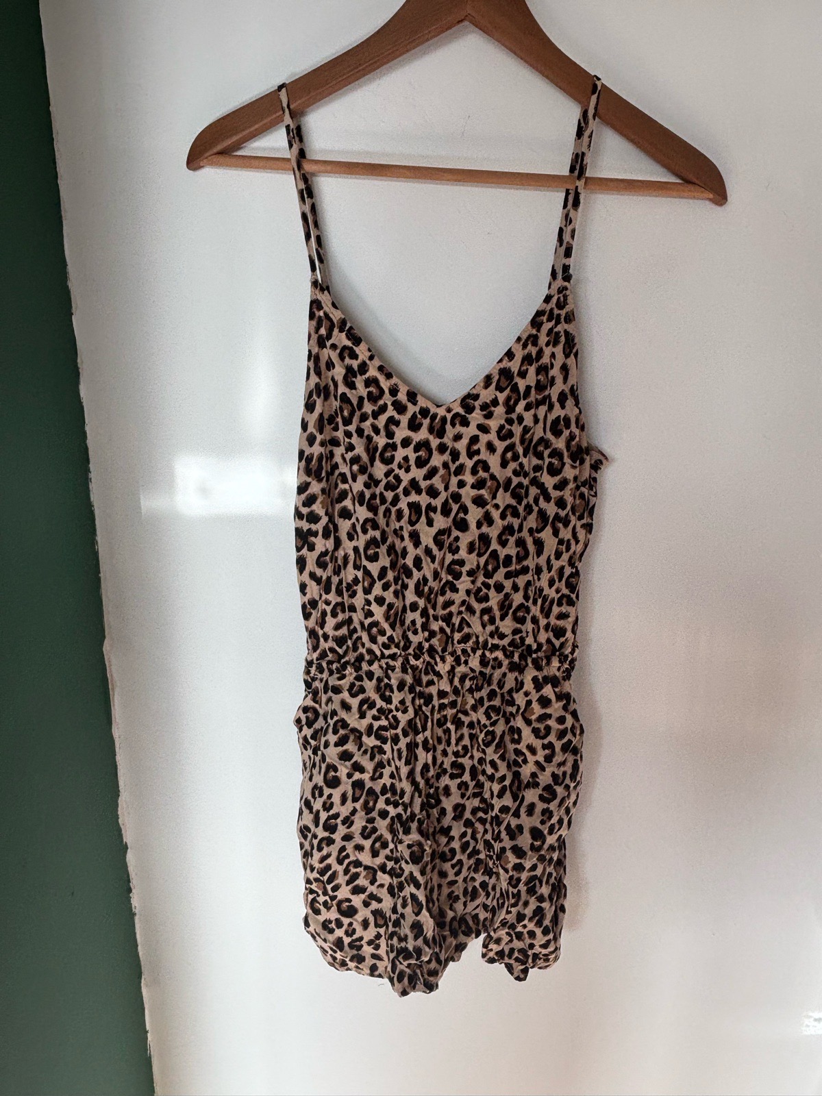 Leopard print sleeveless beige black playsuit size small adjustable straps