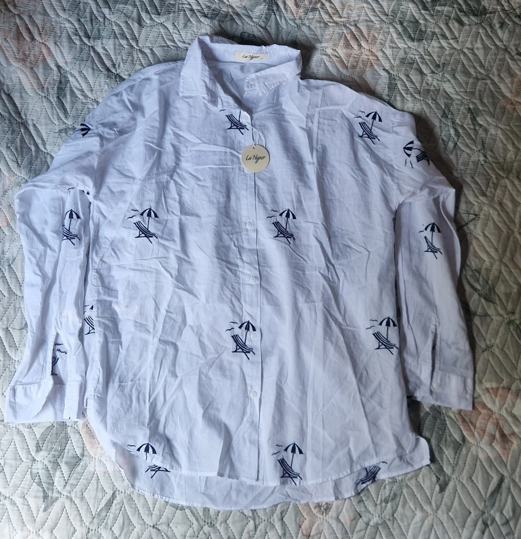 La Hyper embroidered beach motif white long sleeves shirt