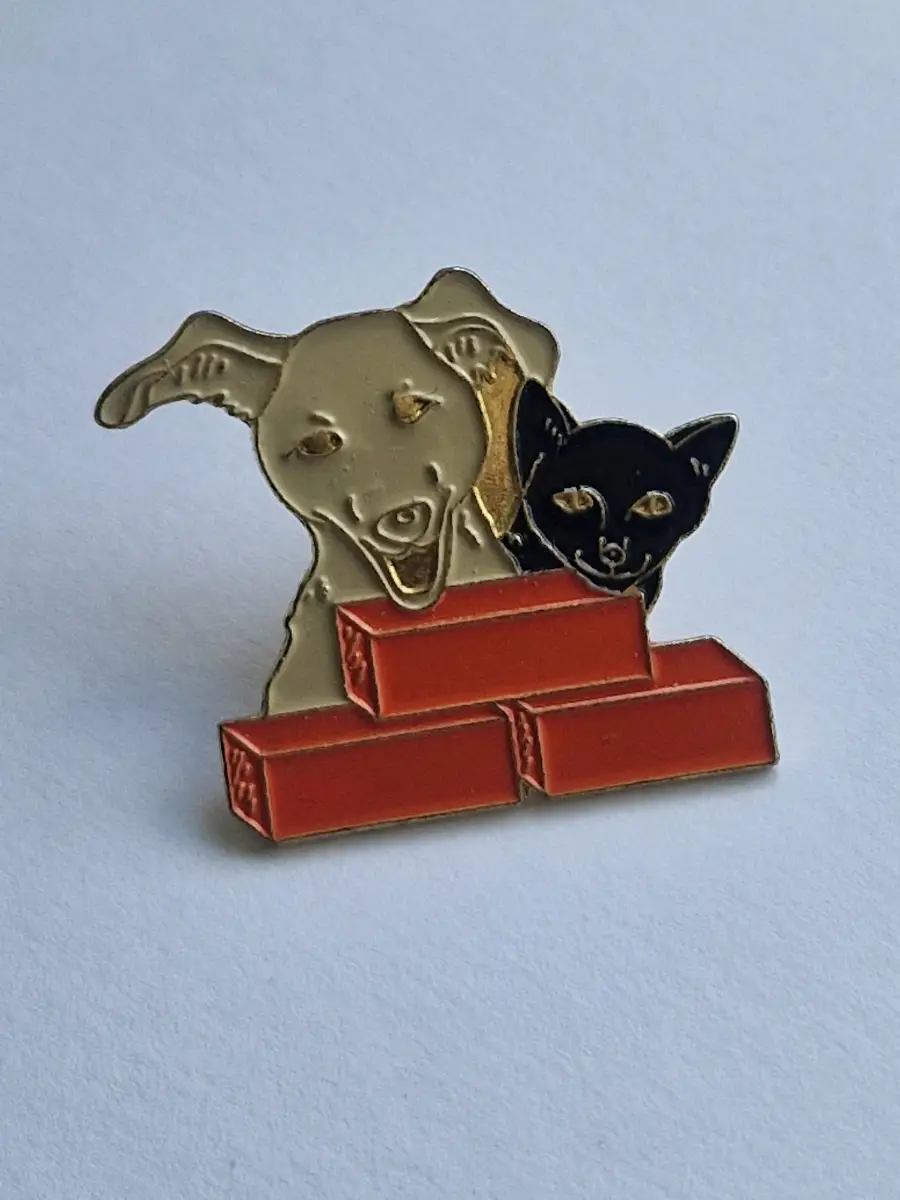 Vintage Enamel Pin Badge Dog & Cat Design Animal Collectible Lapel Pin