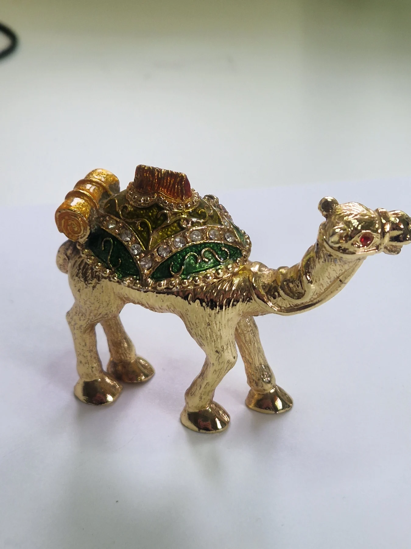 Vintage Gold Tone Camel Figurine Hinged Trinket / Pill Box
