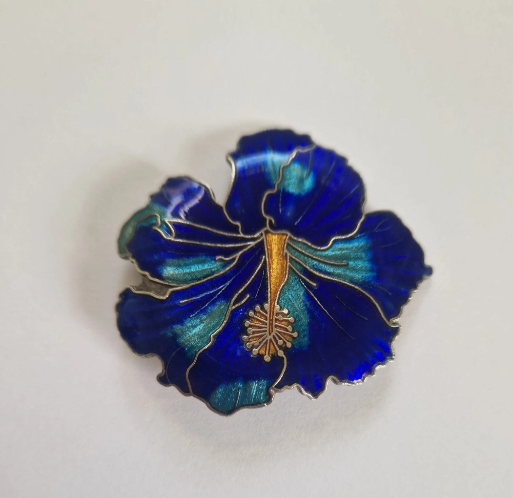Vintage Hibiscus Flower Brooch – Bright Blue Guilloché Enamel Silver Tone